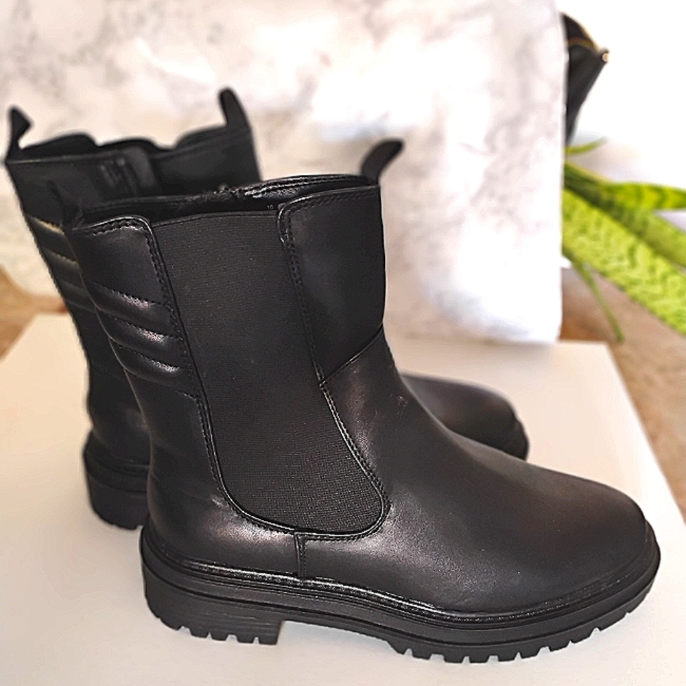 H&M Women's Chic Boots